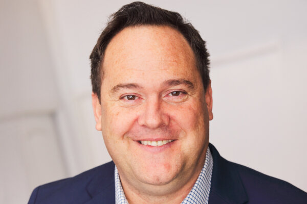 website-headshot-landscape-patrick