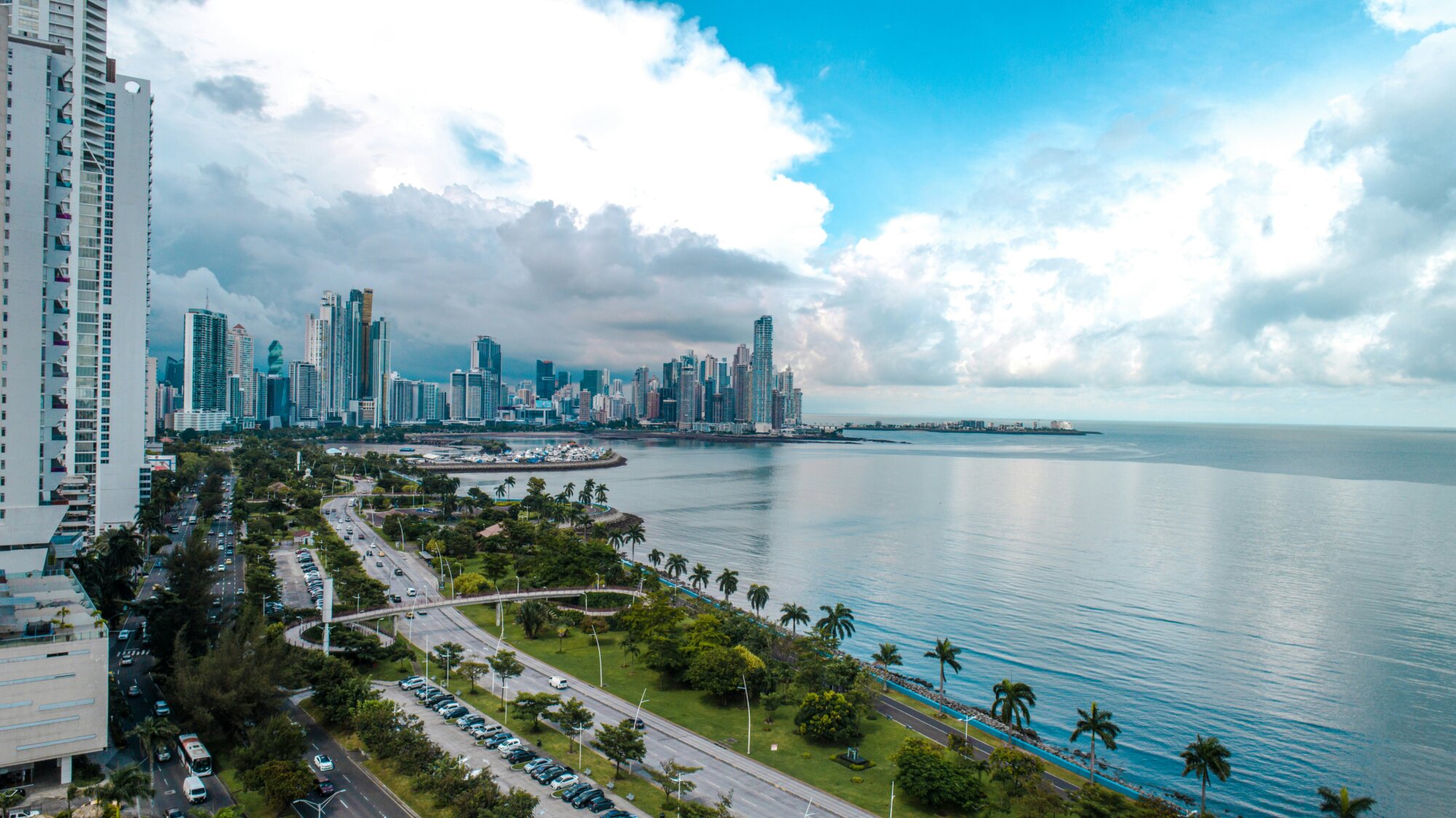 luis-aleman-JBjd0IBIAl8-unsplash luis-aleman-JBjd0IBIAl8-unsplash