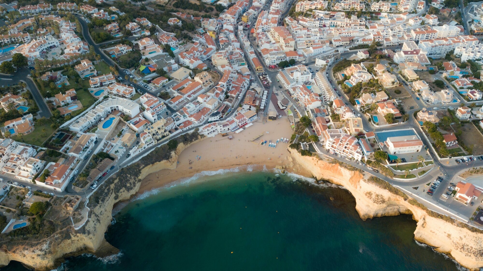 marcelo-kunze-11BhFSszmTk-unsplash marcelo-kunze-11BhFSszmTk-unsplash